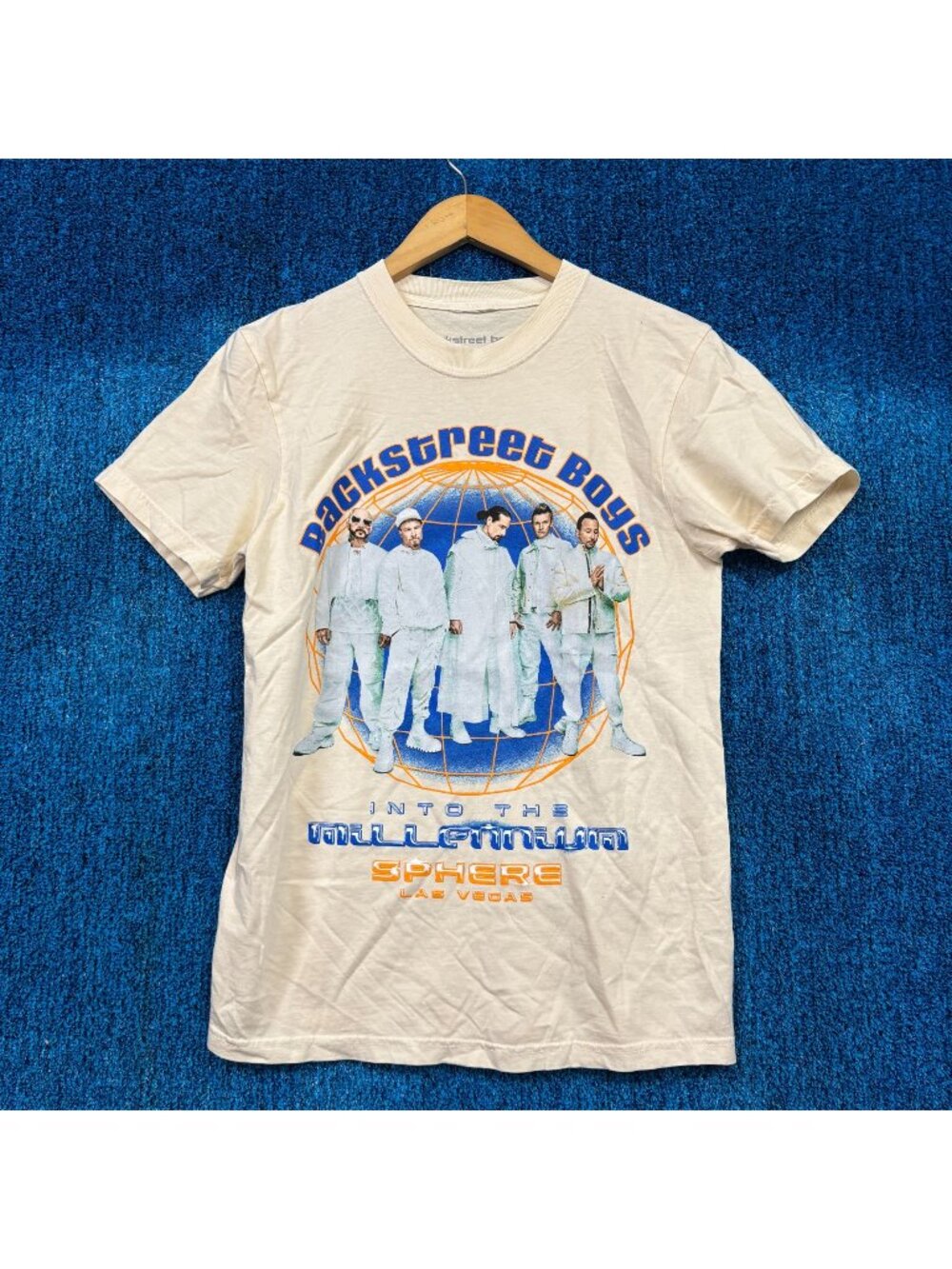 Backstreet Boys “Into the Millennium” Graphic T-Shirt Size Small